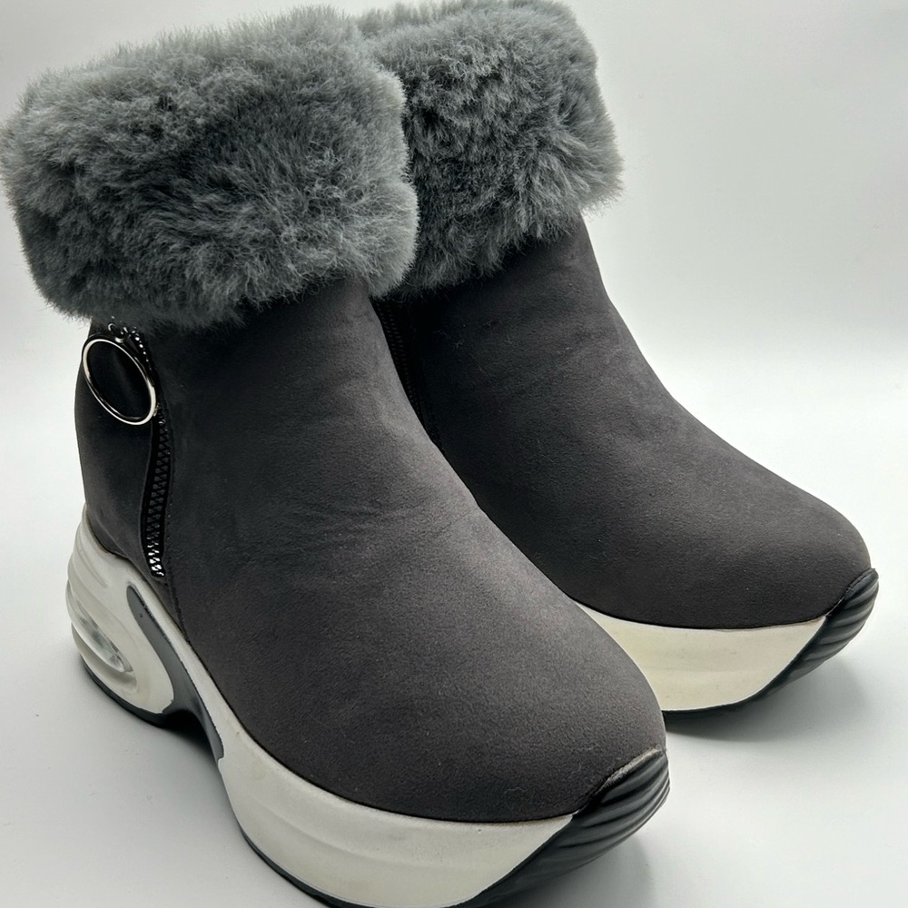 Gray Faux Suede Gray Booties w/Fluffy Fur Size 7 1/2 NWOT